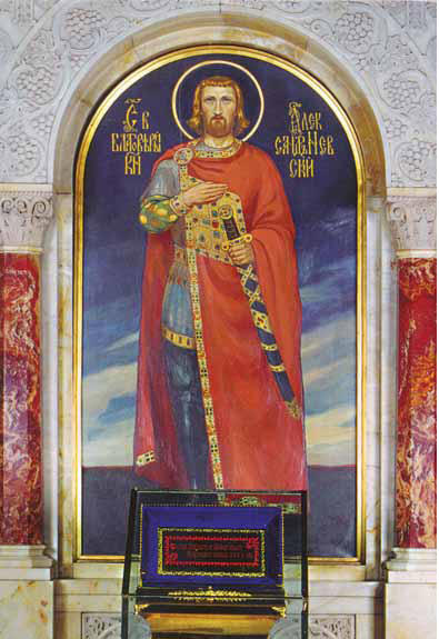 В храм-паметник "Св. Александър Невски" пред образа на св. Александър изложени мощи на светеца, които Руската православна църква подари на българския народ за 50-годишнината на подворието на Българската православна църква в Москва, 11 октомври 1996 г.